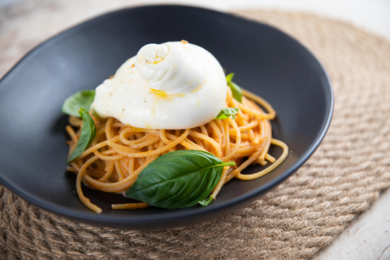 Spaghetti Pomodoro with Burrata - That's Amore Cheese